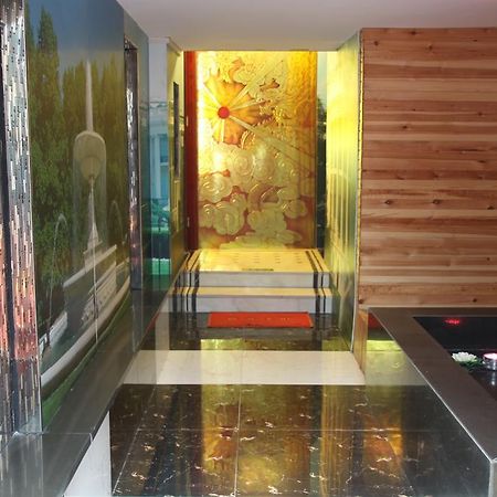 Super 8 Hotel Beijing Shijingshan Jiujiuyuan Exterior foto